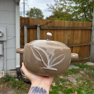 Winfield Desert Dawn Casserole Dish True Porcelain Made in the USA vintage 50s‎